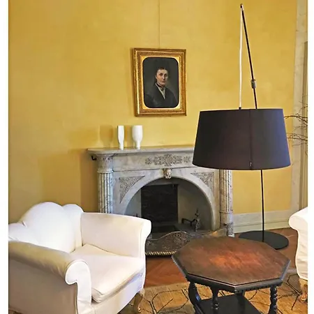 Historical Building Apartment Bergamo