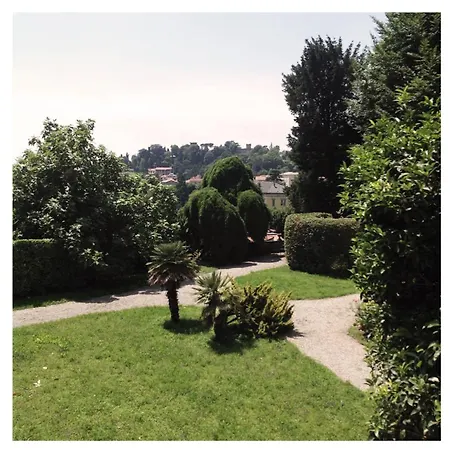 Historical Building Apartment Bergamo